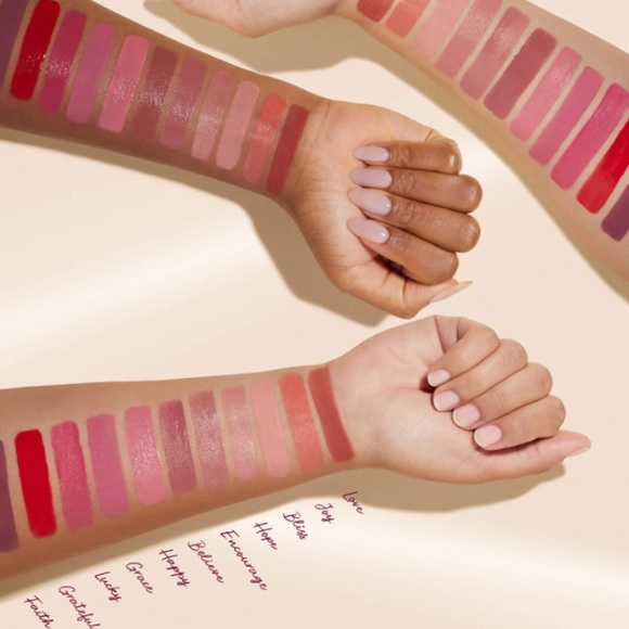 NEWโ
RARE BEAUTY PR PACKAGE - Picture 3 of 4